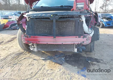 2021 Buick Enclave Awd Essence z USA, uszkodzony, nr VIN 5GAEVAKW2MJ117868